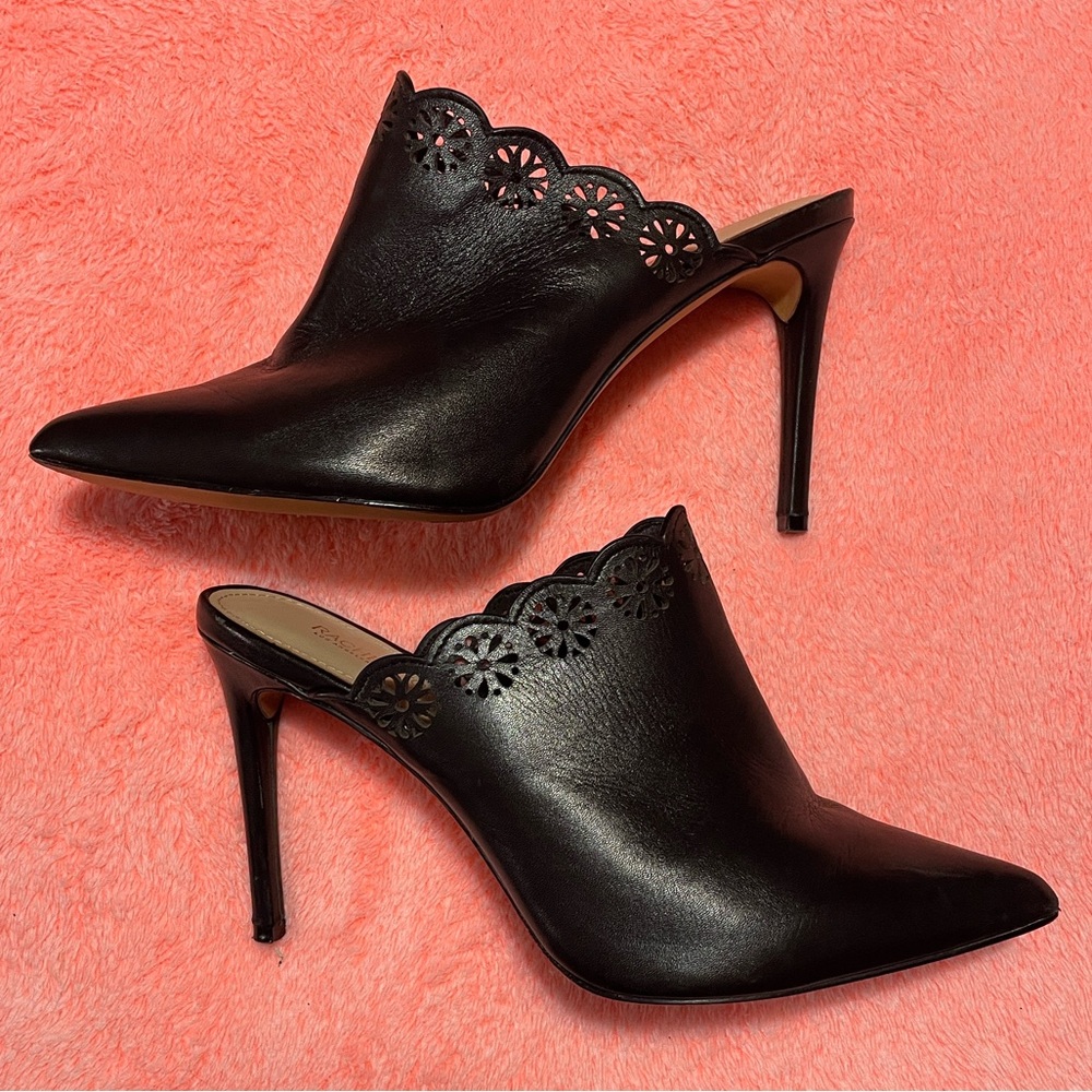 Soft Black leather Heels
DESIGNER Rachel Zoe 
Easy to walk in!
Size 7